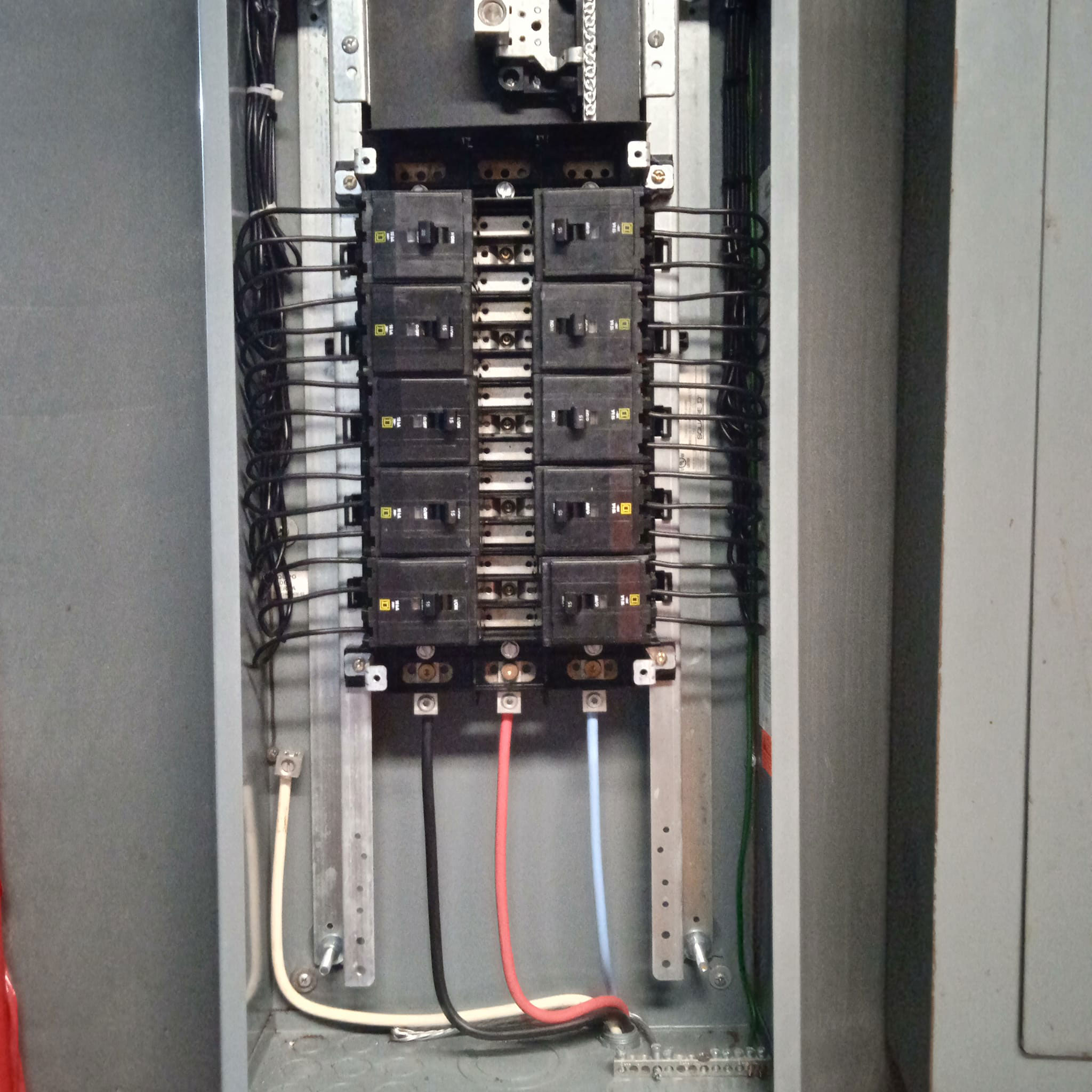 Instalación y mantenimiento eléctrico